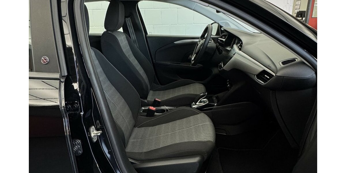 Opel Corsa e Edition 1.Hand 50 kWh Carplay Tempomat 24.400 km 14.720 &euro; Lich 35423