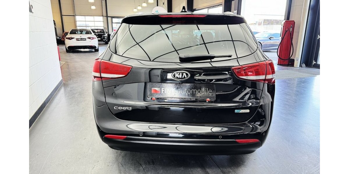 Kia cee´d Sportswagon 1.6 D Platinum Edition Xenon 56.200 km 13.990 &euro; Lich 35423
