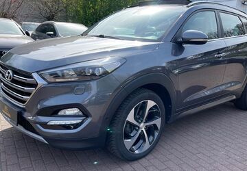 Hyundai TUCSON 136.000 km 14.990 &euro; Wettenberg 35435