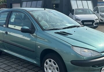 Peugeot 206 104.000 km 2.800 &euro; Butzbach 35510