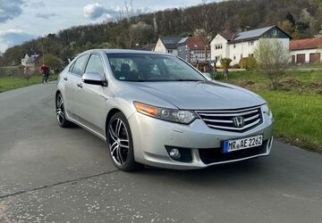 Honda Accord 215.000 km 5.600 &euro; Lohra 35102