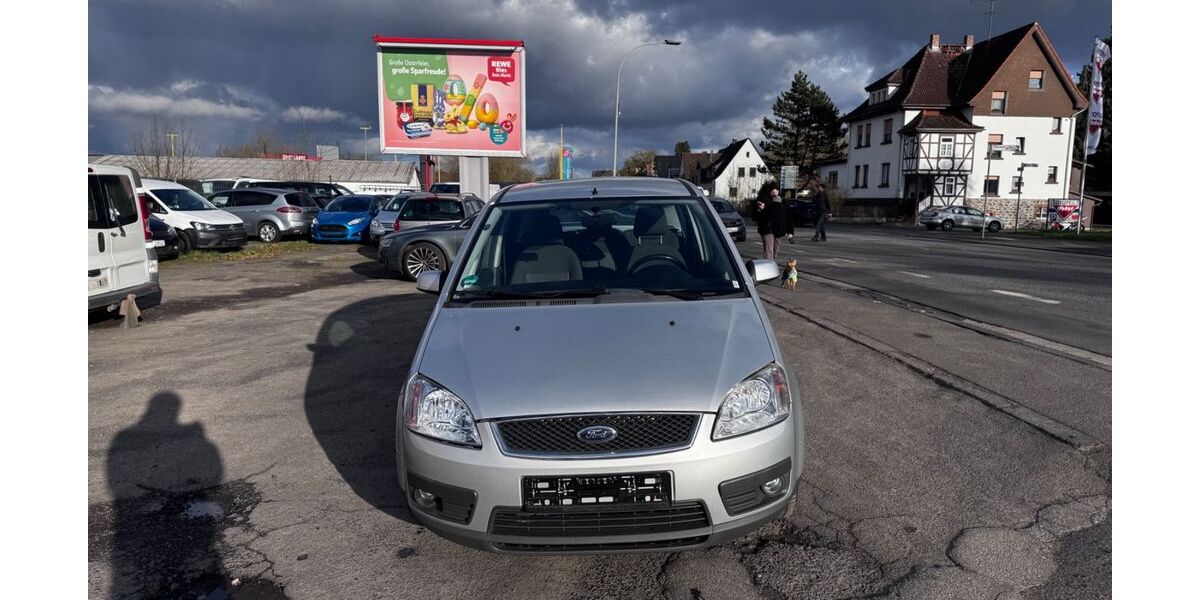 Ford Focus 214.000 km 2.600 &euro; Hungen 35410