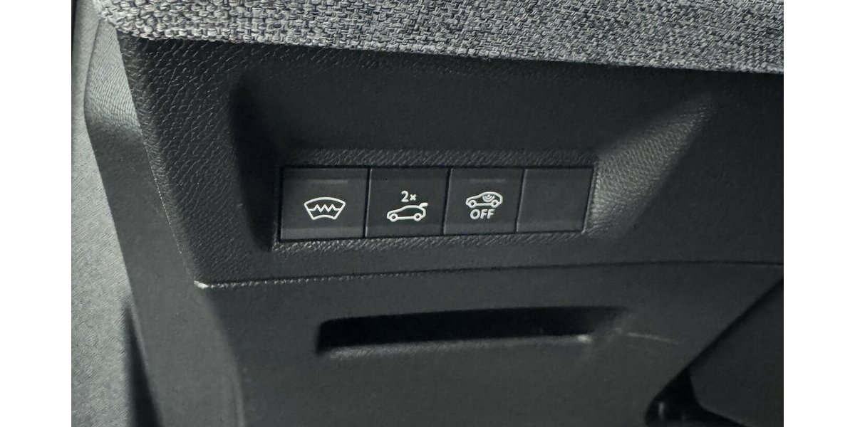 Peugeot 3008 145 GT Mild-Hybrid 360° Cam CarPlay 41.150 km 26.420 &euro; Lich 35423