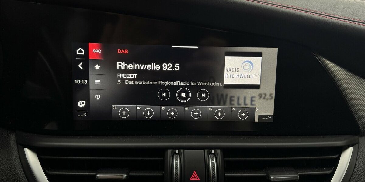 Alfa Romeo Giulia 2.0 Competizione Q4 Turbo Panoramadach 14.303 km 37.985 &euro; Lich 35423