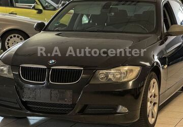 BMW 318 313.689 km 2.600 &euro; Breitscheid-Medenbach 35767