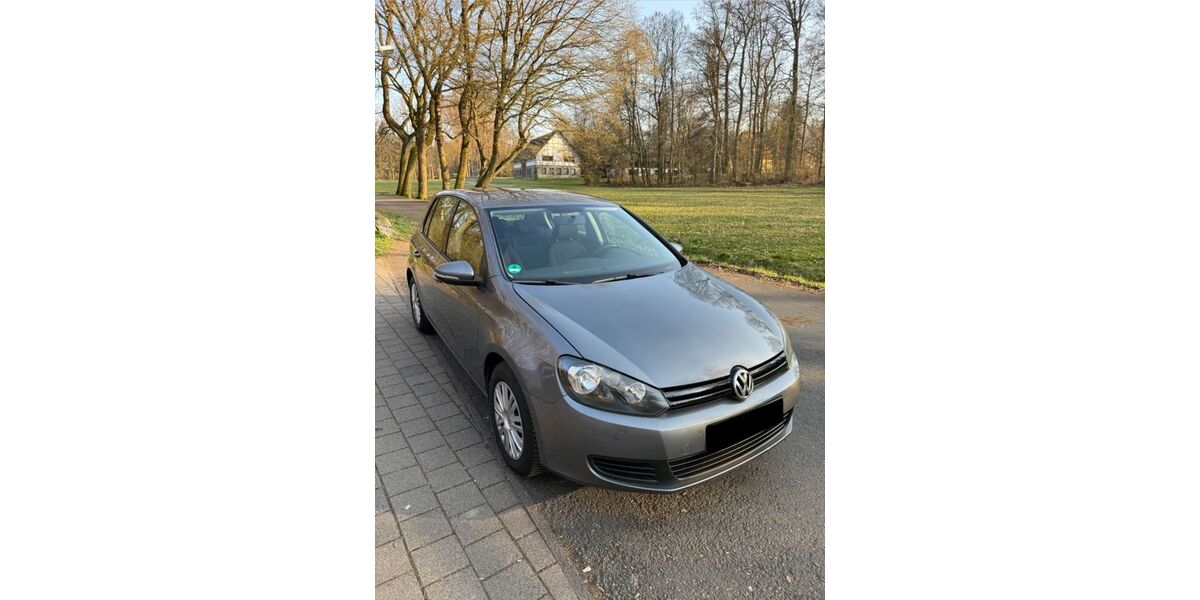 VW Golf 97.000 km 5.200 &euro; Solms 35606