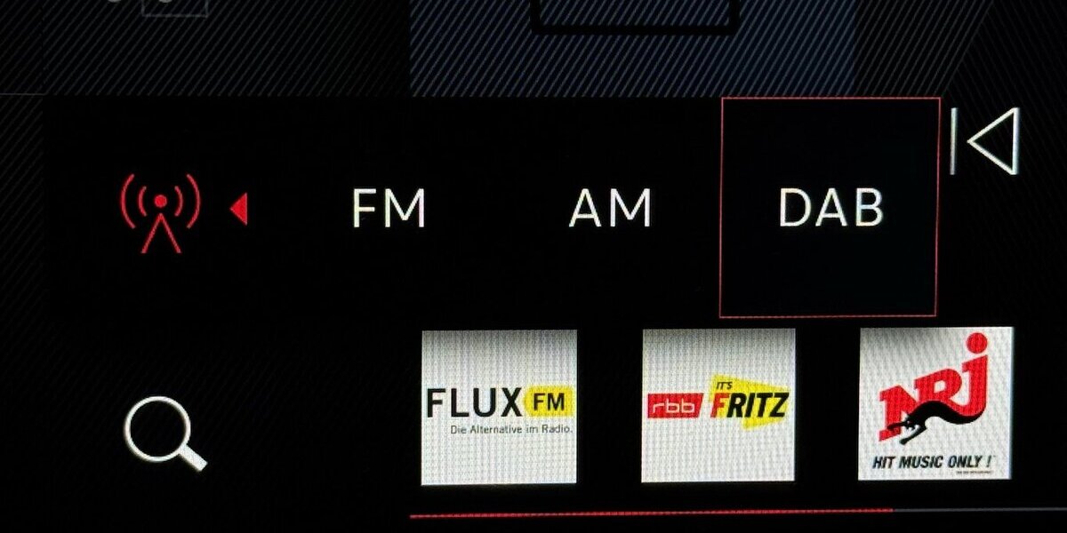 Peugeot 408 GT 145 Hybrid DSC6 Massage 360° Cam 21.700 km 26.950 &euro; Lich 35423