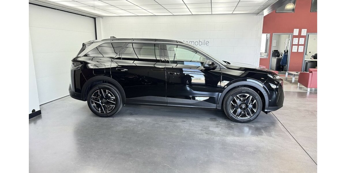 Peugeot 5008 145 Mild Hybrid Allure7 Sitzer LED 360°Cam 35.800 km 28.760 &euro; Lich 35423