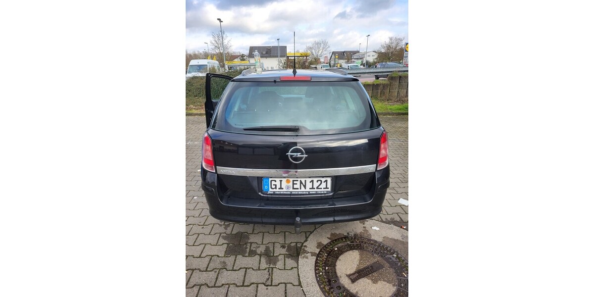 Opel Astra 127.000 km 3.500 &euro; Langgöns 35428