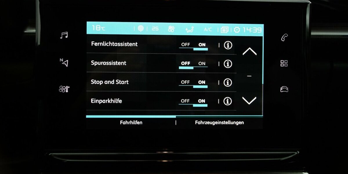 Citroen C3 Max PureTech 110 EAT6 CarPlay FULL LED 34.696 km 14.490 &euro; Lich 35423