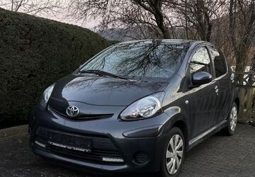 Toyota Aygo (X) 125.400 km 3.999 &euro; Bad Endbach 35080