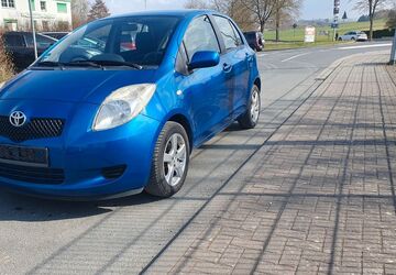 Toyota Yaris 177.710 km 3.999 &euro; Runkel OT Ennerich 65594