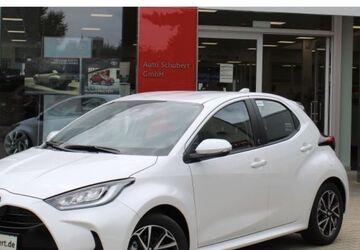 Toyota Yaris 42.909 km 20.890 &euro; Giessen 35394