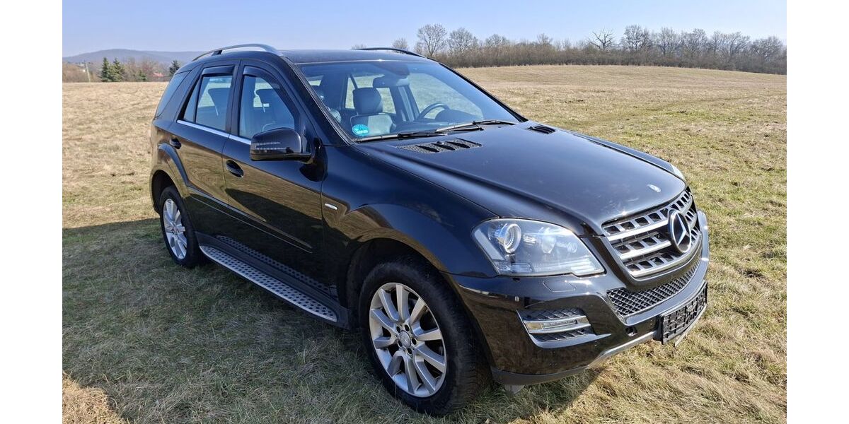 Mercedes-Benz ML 350 185.000 km 14.200 &euro; Reiskirchen 35447
