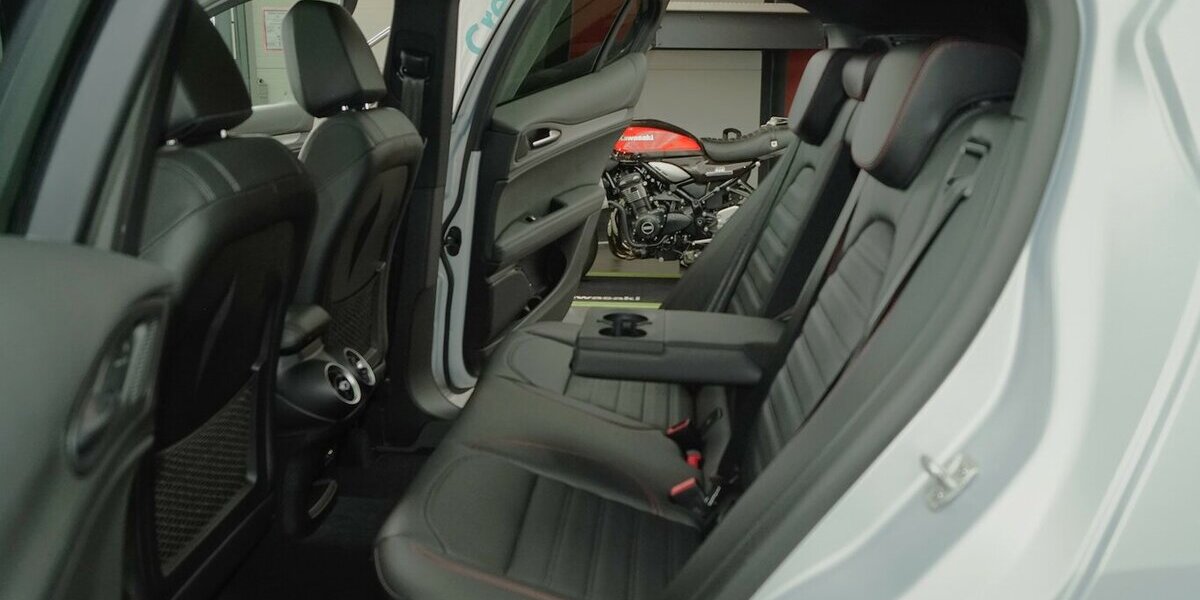 Alfa Romeo Stelvio 2.2 D Competizione Q4 ALLRAD LEDER AHK 45.000 km 39.385 &euro; Lich 35423