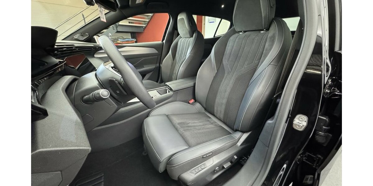 Peugeot 408 GT 225 Plug in Hybrid Massage 360° Cam 34.882 km 28.330 &euro; Lich 35423