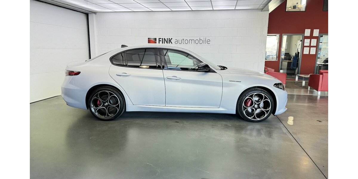 Alfa Romeo Giulia 2.0 Competizione Q4 Turbo Panoramadach 17.100 km 38.460 &euro; Lich 35423