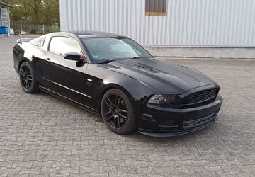 Ford Mustang 121.600 km 22.500 &euro; Wölfersheim 61200
