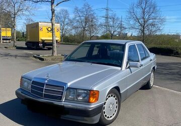 Mercedes-Benz 190 201.000 km 5.500 &euro; Gießen 35390