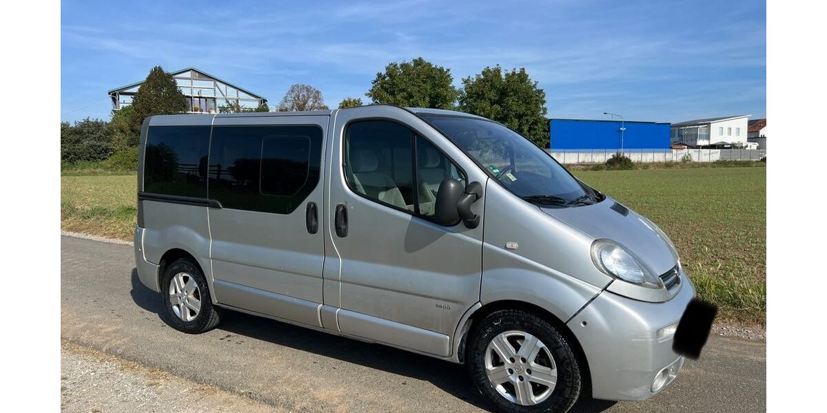 Opel Vivaro 312.000 km 5.250 &euro; Münzenberg-Gambach 35516