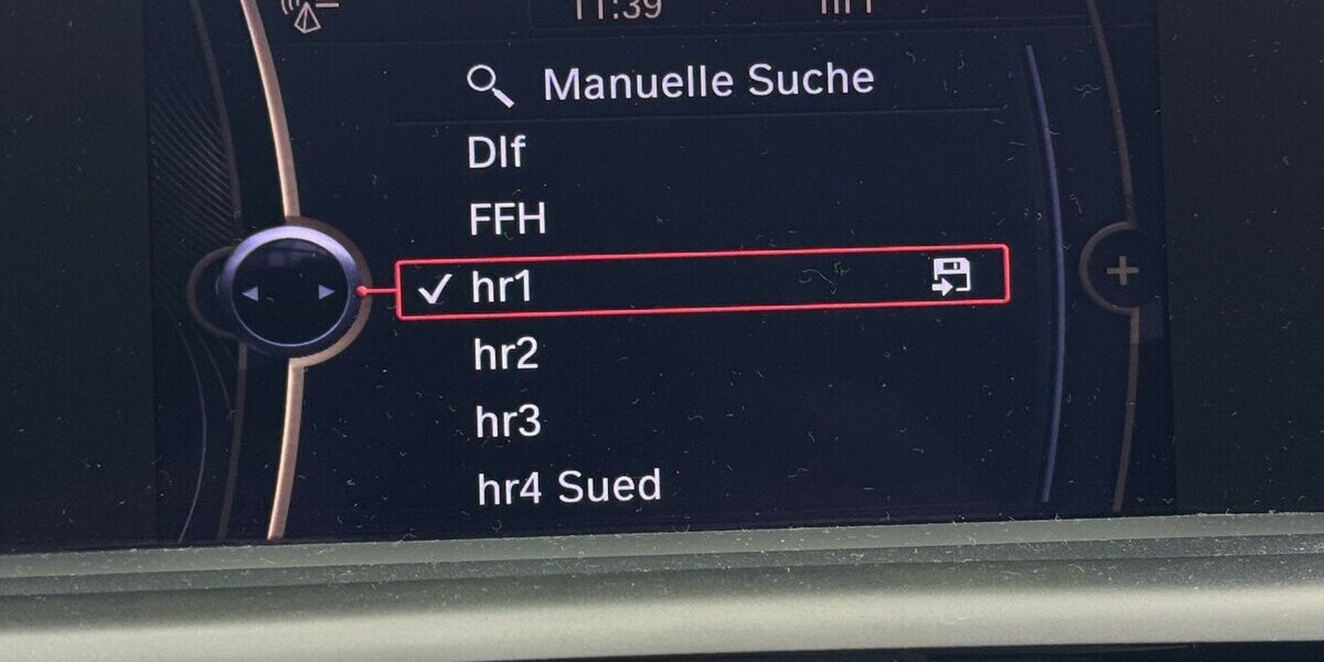 BMW 116i Navigation Sitzheizung BT PDC 111.610 km 9.690 &euro; Lich 35423