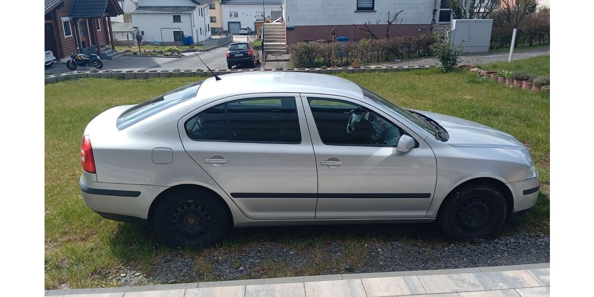 Skoda Octavia 215.705 km 2.000 &euro; Waldbrunn 65620