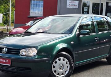 VW Golf 154.000 km 3.150 &euro; Wetzlar 35578