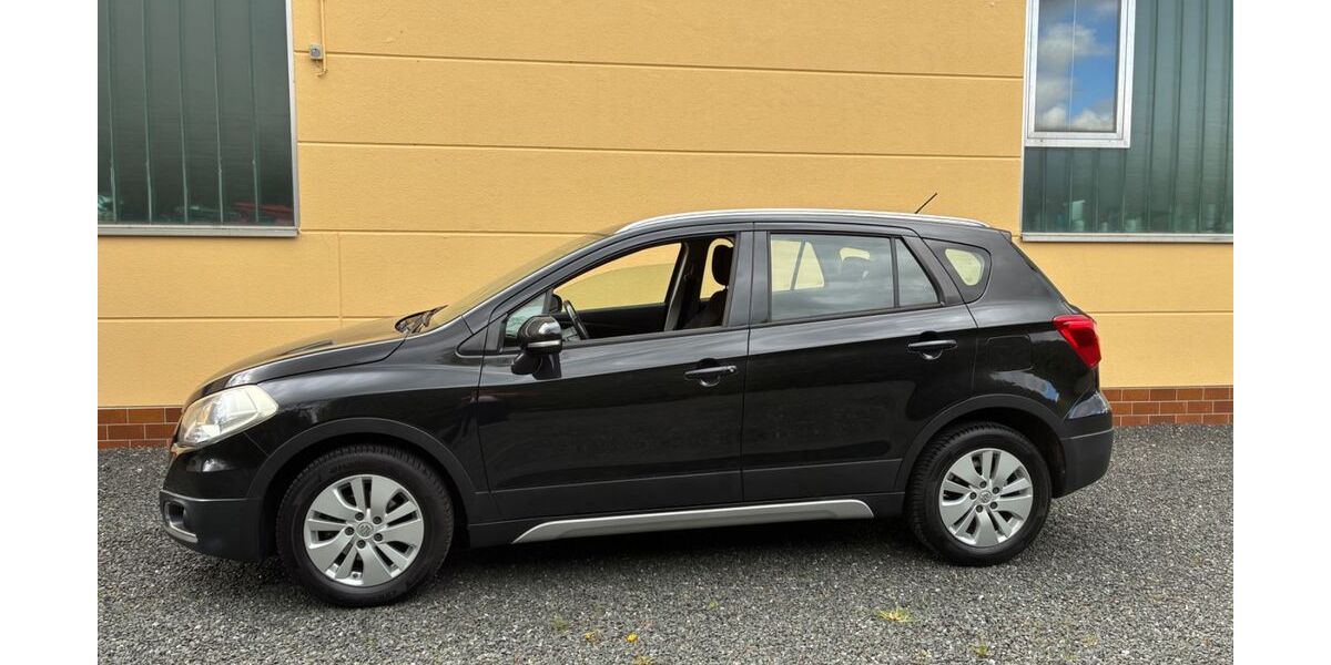 Suzuki (SX4) S-Cross 70.000 km 9.700 &euro; Wetzlar 35578