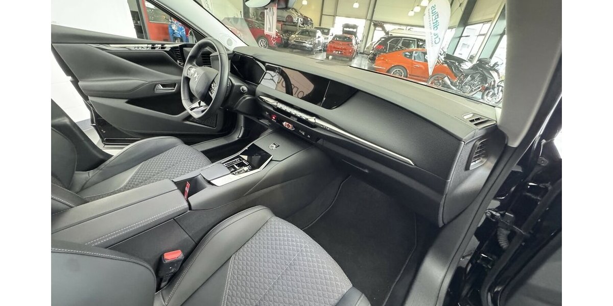 DS Automobiles DS4 E-Tense 225 Trocadero FULL LED Carplay 34.100 km 24.220 &euro; Lich 35423