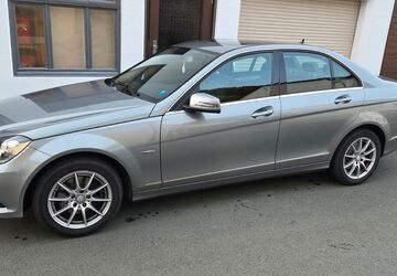 Mercedes-Benz C 220 218.000 km 7.800 &euro; Niederscheld 35687