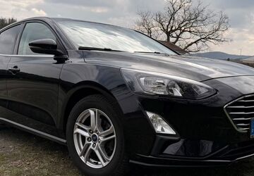 Ford Focus 43.000 km 17.900 &euro; Gladenbach 35075