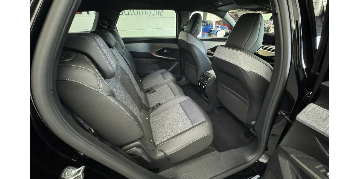 Peugeot 5008 145 Mild Hybrid Allure7 Sitzer LED 360°Cam 35.800 km 28.760 &euro; Lich 35423