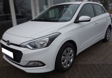 Hyundai i20 100.000 km 8.700 &euro; Herborn 35745