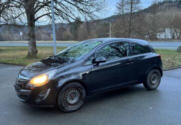Opel Corsa 135.657 km 3.999 &euro; Mittenaar 35756