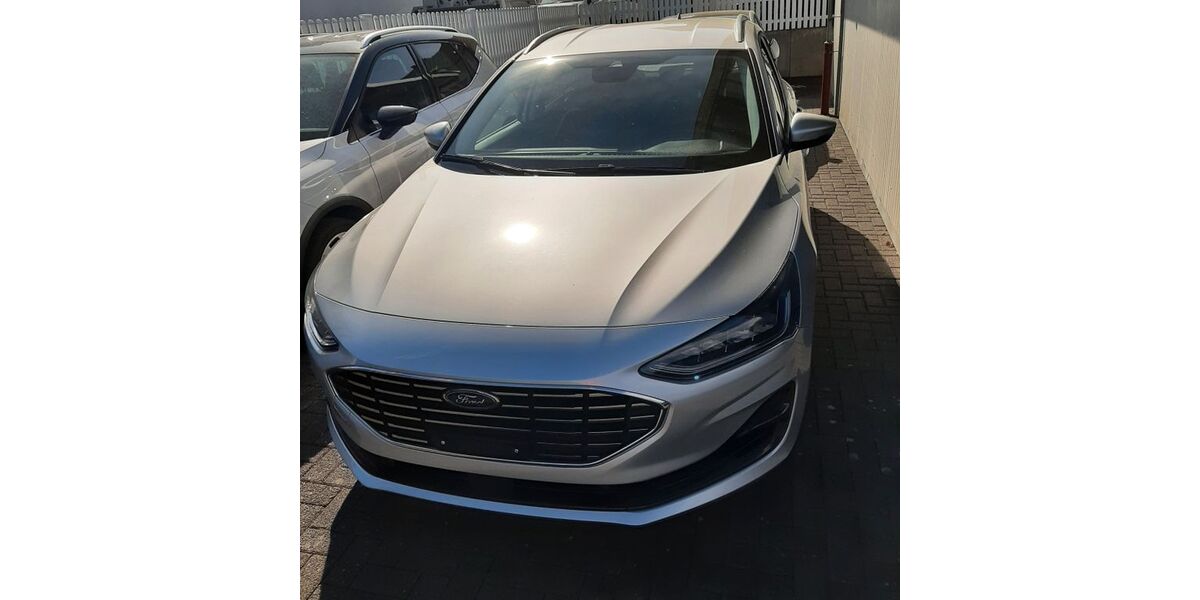 Ford Focus 34.000 km 18.500 &euro; Wehrheim 61273