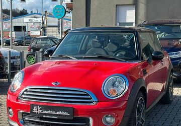 Mini Cooper 98.141 km 7.490 &euro; Sinn 35764