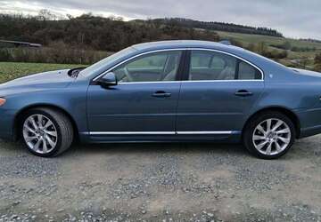 Volvo S80 126.000 km 17.500 &euro; Usingen 61250
