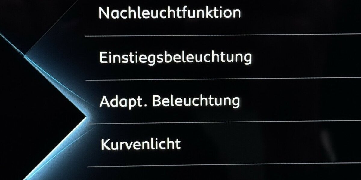 DS Automobiles DS7 Crossback 300 4x4 Performance Line 1.Hand 133.100 km 19.660 &euro; Lich 35423