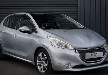 Peugeot 208 89.752 km 8.450 &euro; Ehringshausen 35630