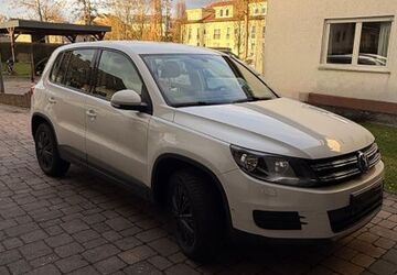 VW Tiguan 119.500 km 10.500 &euro; Beselich 65614