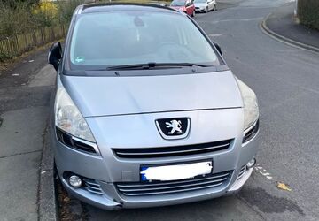Peugeot 5008 252.120 km 4.700 &euro; Dillenburg 35683