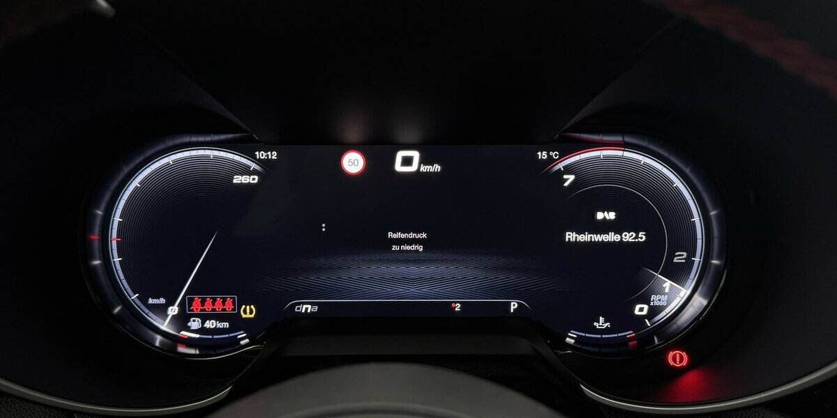 Alfa Romeo Giulia 2.0 Competizione Q4 Turbo Panoramadach 14.303 km 37.985 &euro; Lich 35423