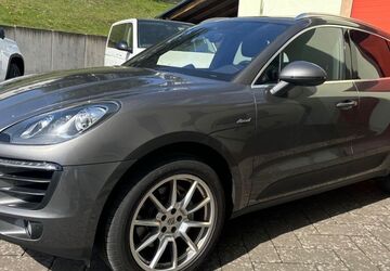 Porsche Macan 167.580 km 24.900 &euro; Dillenburg 35685