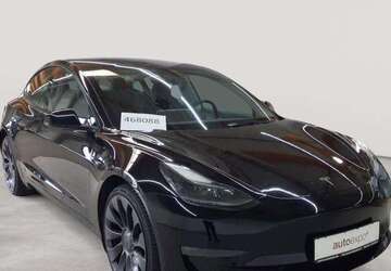 Tesla Model 3 94.293 km 27.290 &euro; Fernwald-Steinbach 35463
