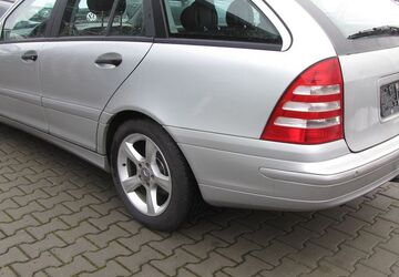 Mercedes-Benz C 220 329.200 km 1.900 &euro; Hüttenberg 35625