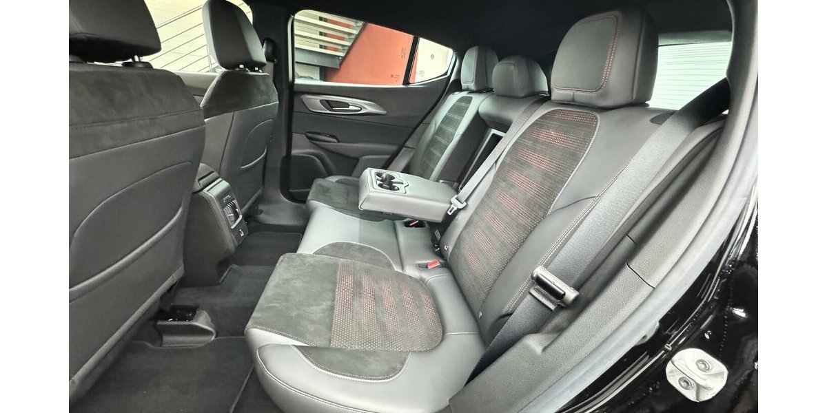 Alfa Romeo Tonale 1.5 VGT Veloce 48 V Hybrid LED 3.300 km 31.880 &euro; Lich 35423