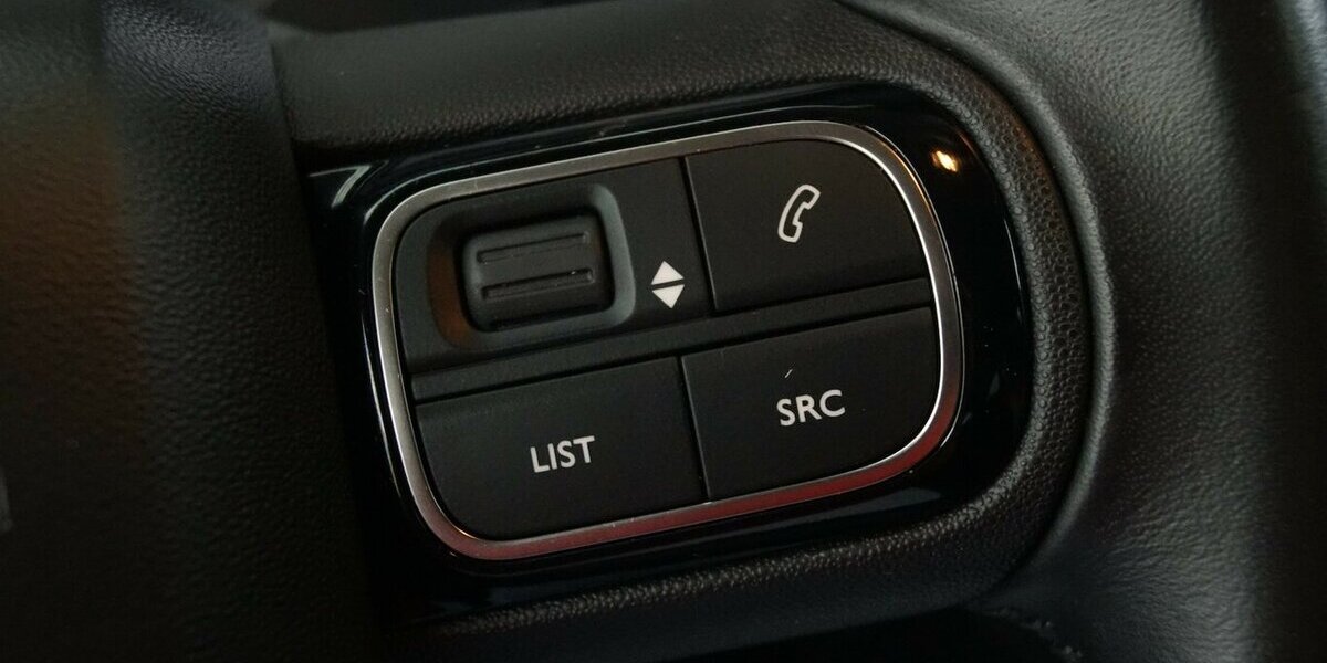 Citroen Berlingo 1.2 PureTech EAT8 Shine XL AHK 38.900 km 26.330 &euro; Lich 35423