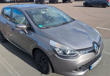 Renault Clio 141.779 km 4.550 &euro; Linden 35440