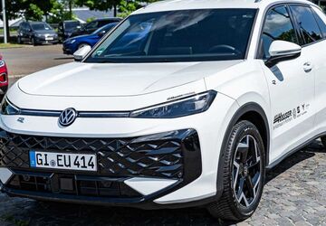 VW T-Roc 6.000 km 35.985 &euro; Pohlheim 35415
