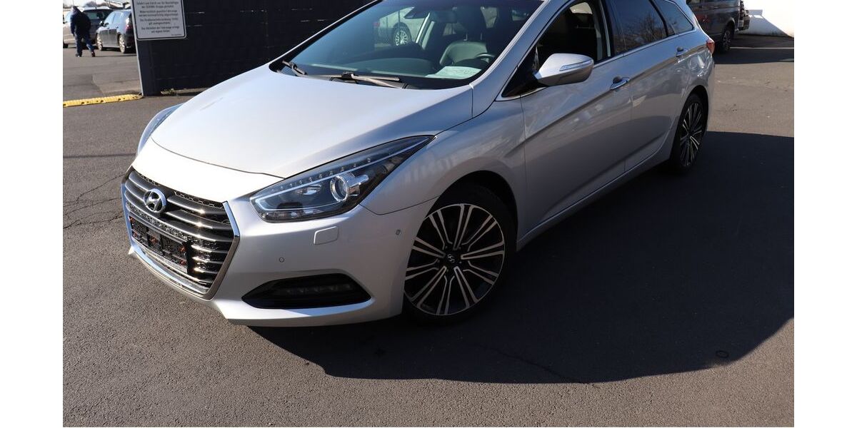 Hyundai i40 82.717 km 12.990 &euro; Heuchelheim b. Giessen 35452